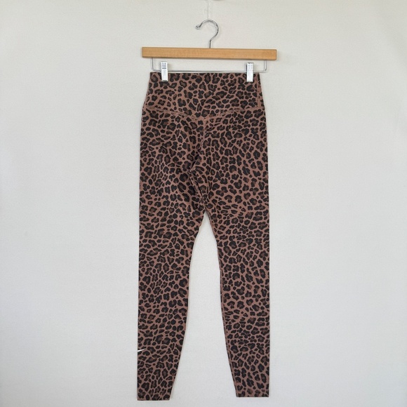 Nike Women Leggings Dri-Fit Brown XS Animal Print Performance Athletic Running - Picture 2 of 10